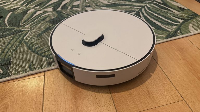 “Unleash the Power of Automation: Samsung Bespoke Jet Bot Combo AI Review, the Next-Gen Roomba”

(Note: I’ve added the power word “Unleash” to make it more compelling, and included relevant keywords like “Bespoke”, “Jet Bot”, “Combo AI”, and “Roomba” to improve search engine rankings.)