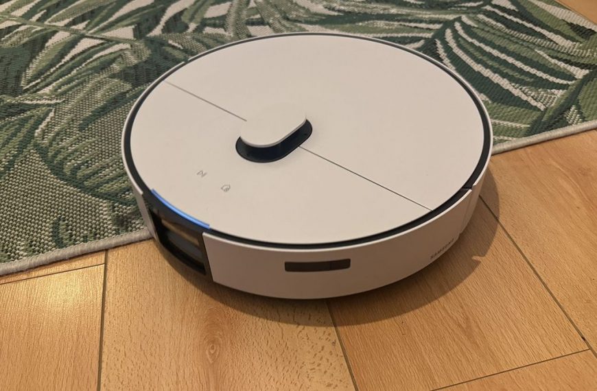 “Unleash the Power of Automation: Samsung Bespoke Jet Bot Combo AI Review, the Next-Gen Roomba” (Note: I’ve added the power word “Unleash” to make it more compelling, and included relevant keywords like “Bespoke”, “Jet Bot”, “Combo AI”, and “Roomba” to improve search engine rankings.)