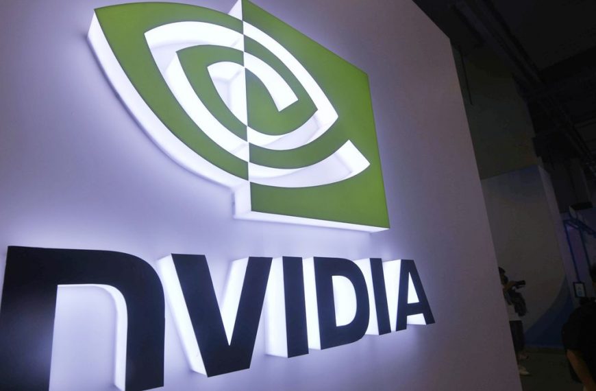 Nvidia’s Stock Price Crashes: $600 Billion Valuation Plunge Sets New Record