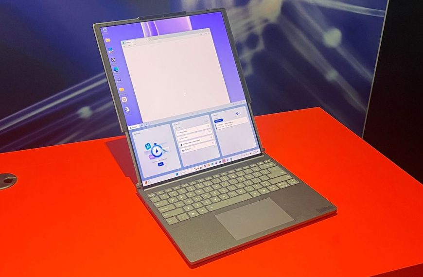 Introducing the Revolutionary ThinkBook Plus Gen 6 Rollable: World’s First Rollable Display Laptop Unveiled at CES 2025