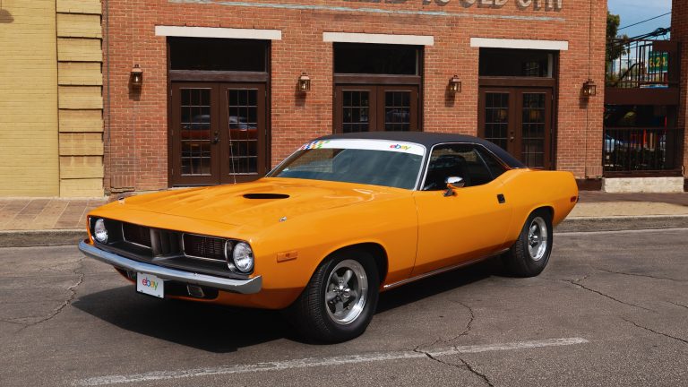 Revolutionary 1973 Plymouth Barracuda Makes Pit-Stop at US Grand Prix with F1 Racer Lando Norris