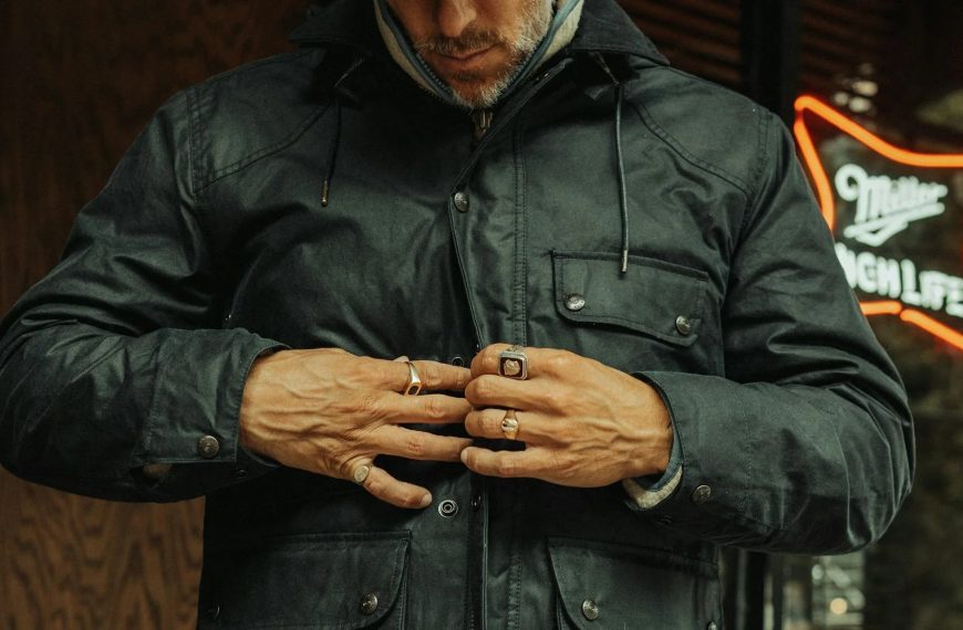 Elevate Your Style with This Timeless Waxed Canvas Jacket: The Modern ClassicWaiting to Happen