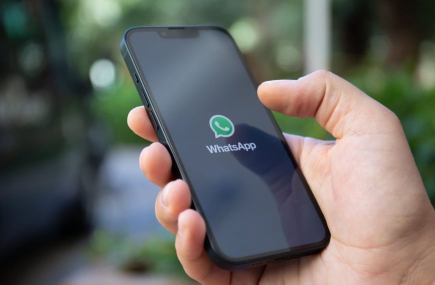 Older iPhone Users: Last Chance to Save WhatsApp Before It’s Too Late