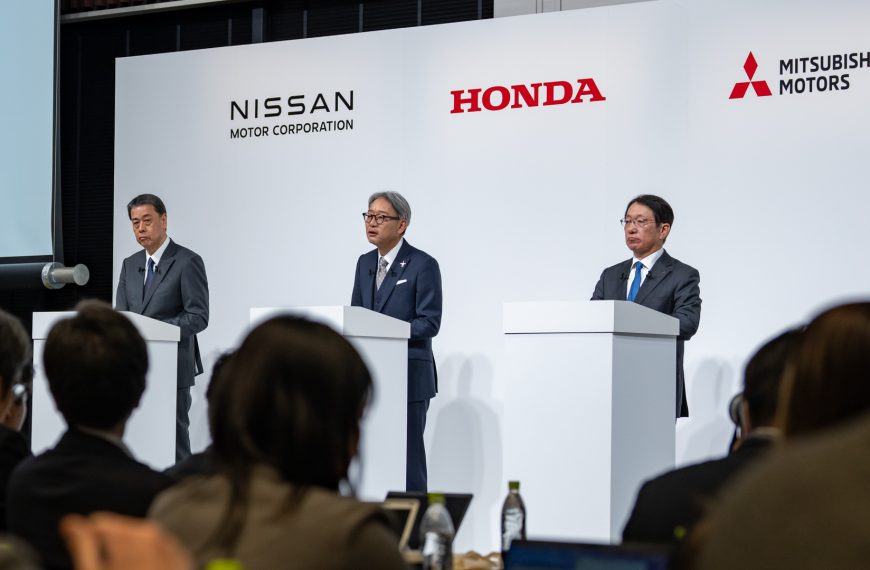 Unleashing a New Era: Honda and Nissan Unveil Merger Plans Post August 2026