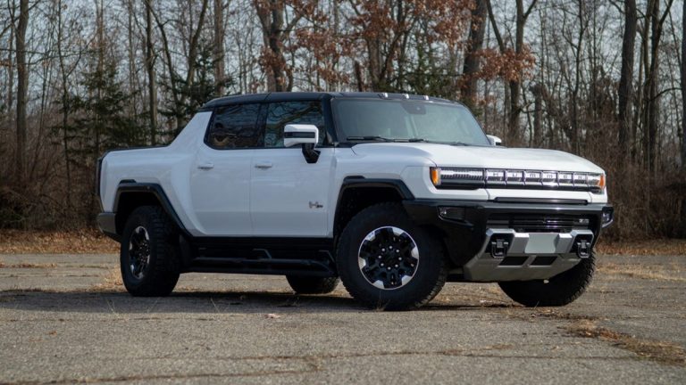 2022 GMC Hummer EV Pickup Review: One-Trick Pony