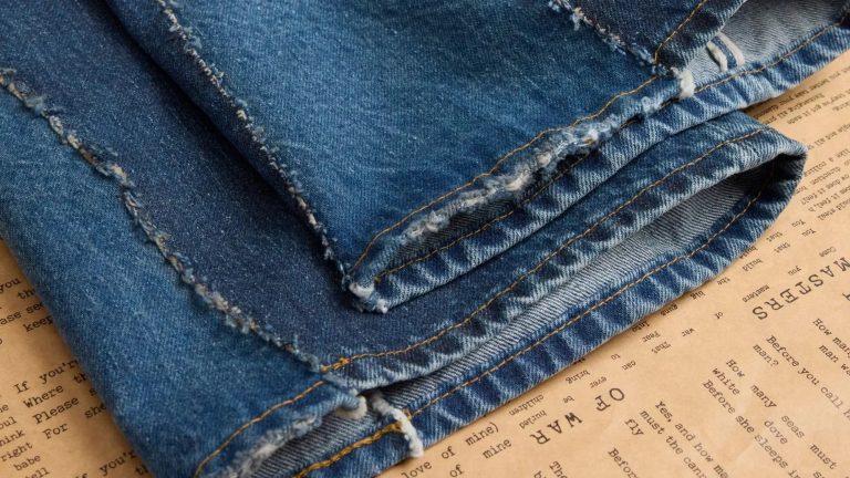 Revolutionary Replica: Levi’s Nails Bob Dylan’s Iconic 1960s Blue Jeans Down to Last Thread