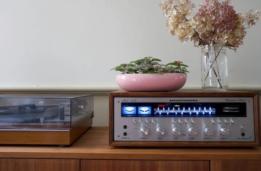 Unleash Classic Sound: Why Vintage Marantz Receivers Remain the Gold Standard of Hi-Fi