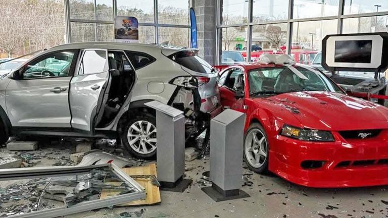 Horrific Showroom Crash Wrecks Rare 2000 Ford Mustang SVT Cobra R