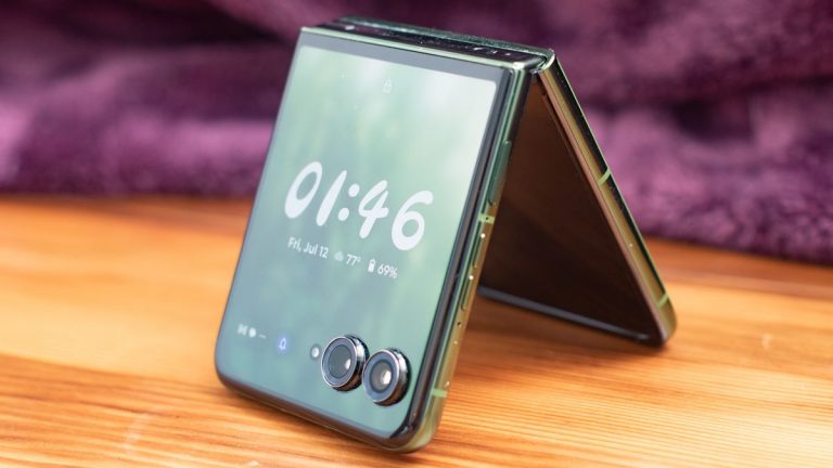 Motorola’s Upcoming Foldable Smartphone: Galaxy Z Flip 6 Rival’s Launch Nears