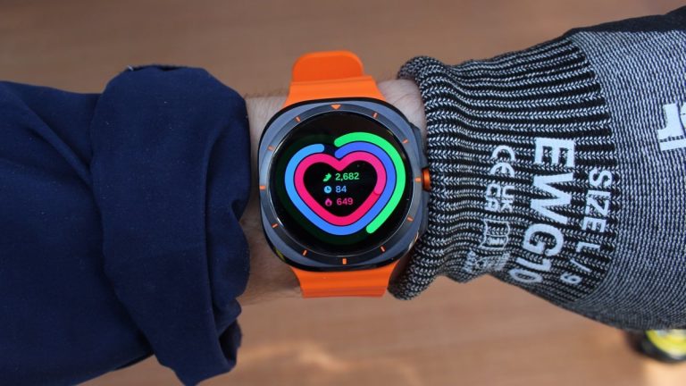 Samsung Galaxy Watch Ultra Revolutionizes Smartwatches with Aggressive Price Disruption of Apple