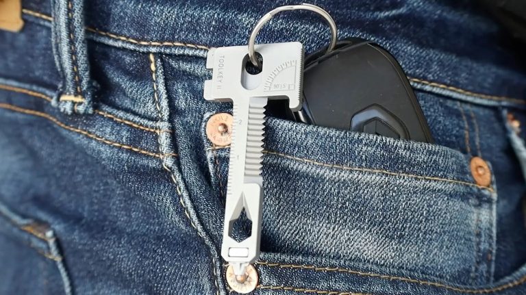 This Tiny, TSA-Friendly Multi-Tool Is the First of Its Kind