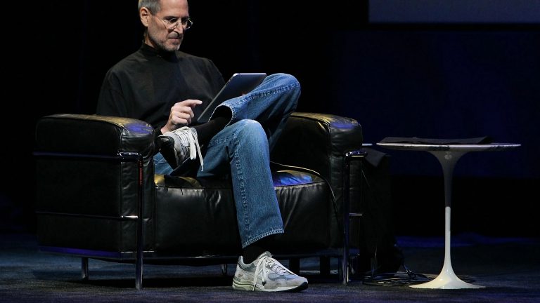 Reviving the Legend: New Balance’s Potential Relaunch of Steve Jobs’ Favored 1600 Sneakers