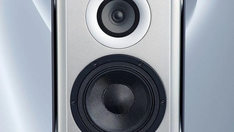 Revolutionize Your Music Experience with Next-Gen Japanese Bookshelf Speakers