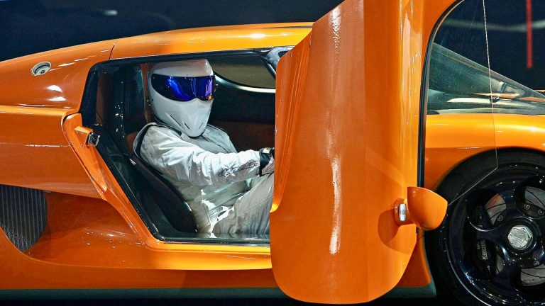 The Ultimate Unveiling: Top Gear’s Secret Stig Identity Revealed by Jeremy Clarkson