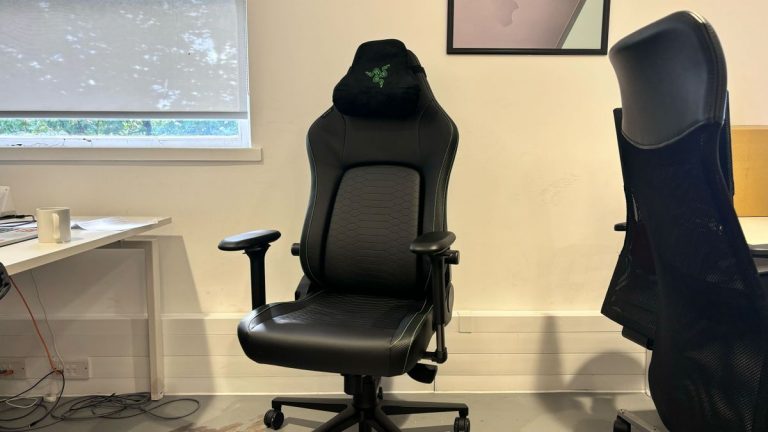 Unleash Unparalleled Comfort with the Razer Iskur V2: A Sleek and Ergonomic Gaming Chair Review