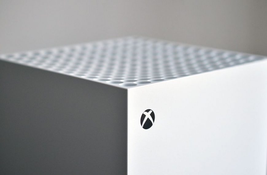 Unveiling Microsoft’s Revolutionary Discless Xbox Series X in White: A Groundbreaking Gaming Experience