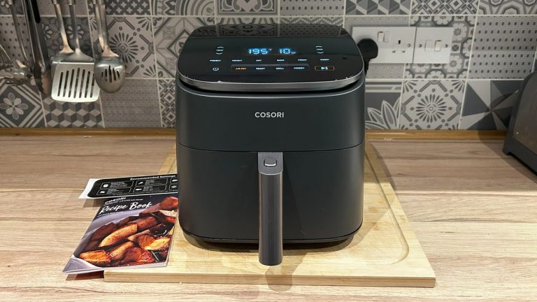 Boost Your Cooking with the Cosori TurboBlaze 6L Air Fryer: Convenient and Versatile, But Watch Out for Imperfections